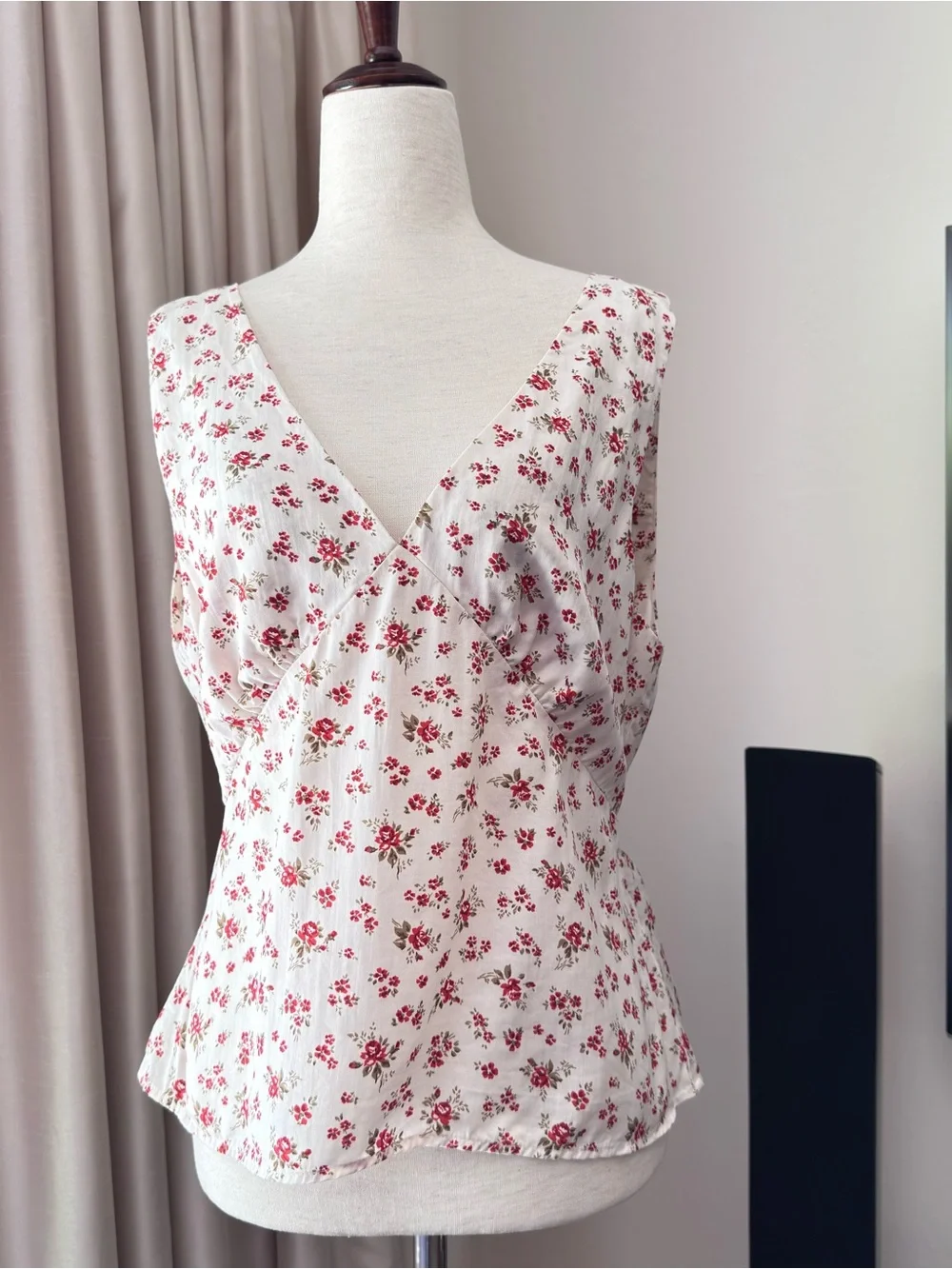 Reformation Vireo Top Large - Picture 2 of 11